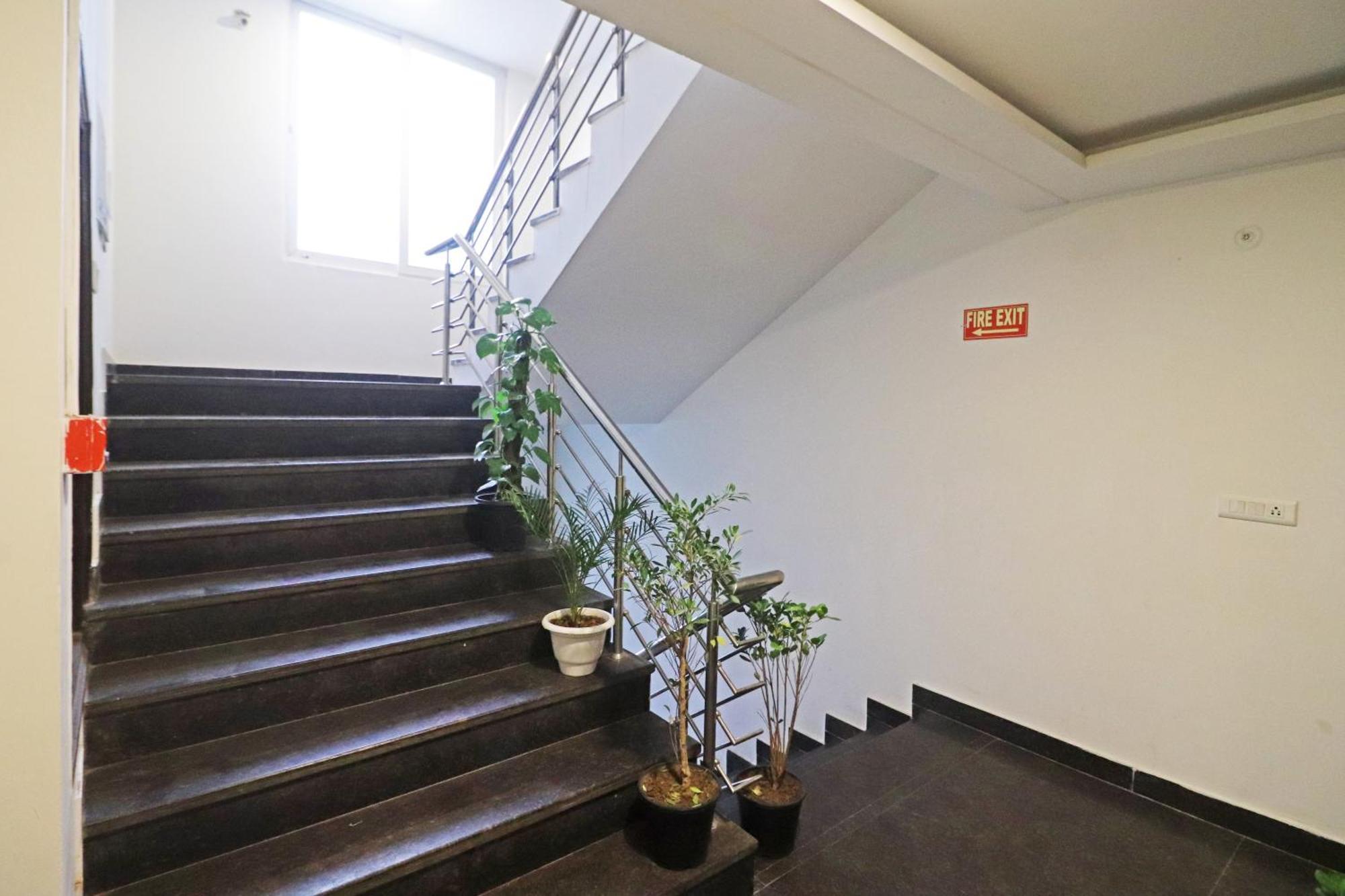 Hotel Mayda Prime Near Delhi Airport Yeni Delhi Dış mekan fotoğraf